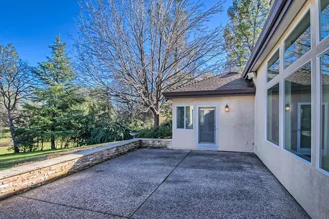 15850 Texas Springs Rd, Redding, CA 96001 photo 9