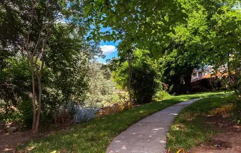 2515 Howard Dr, Redding, CA 96001 photo 32