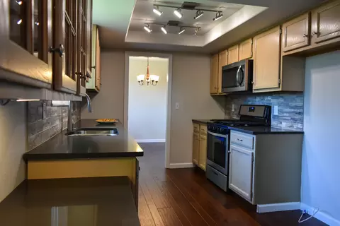 2515 Howard Dr, Redding, CA 96001 photo 3