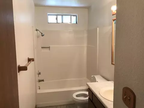 1379 Bobwhite Way, Redding, CA 96003 photo 7