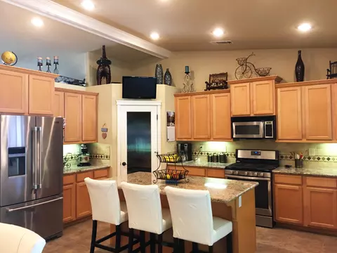 4525 Cerro Ln, Redding, CA 96001 photo 3