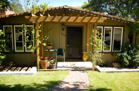 1555 Mesa, Redding, CA 96001 photo 2