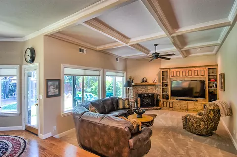 4377 Brittany Dr, Redding, CA 96002 photo 17