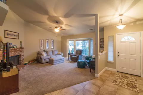 1593 Lavender Way, Redding, CA 96003 photo 10