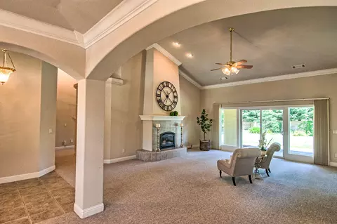 2866 Pacific Ave, Redding, CA 96002 photo 3