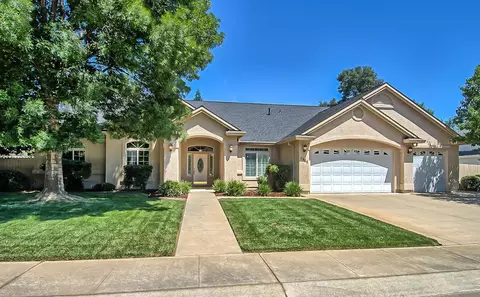 2866 Pacific Ave, Redding, CA 96002 photo 1