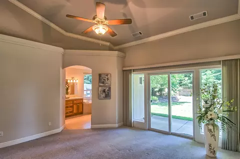 2866 Pacific Ave, Redding, CA 96002 photo 9