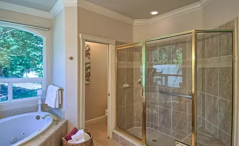 2866 Pacific Ave, Redding, CA 96002 photo 11