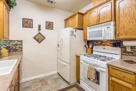 663 State St, Redding, CA 96001 photo 11