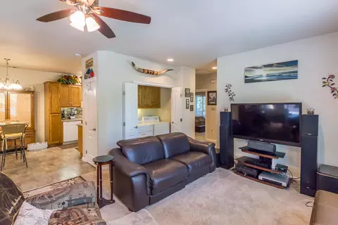 663 State St, Redding, CA 96001 photo 6