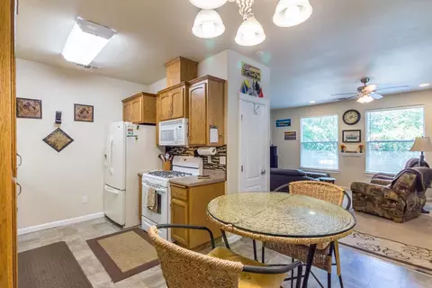 663 State St, Redding, CA 96001 photo 12