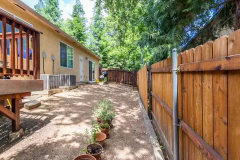 663 State St, Redding, CA 96001 photo 17