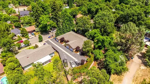 663 State St, Redding, CA 96001 photo 23