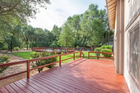 5043 Woodview, Redding, CA 96002 photo 27