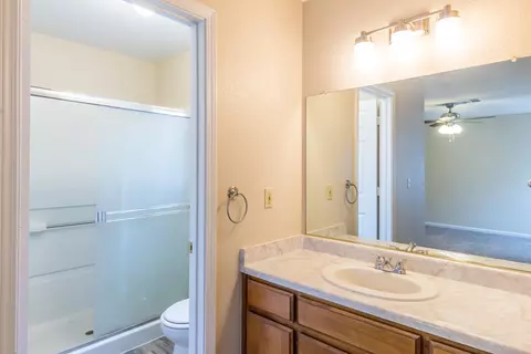 165 Danbury Dr, Redding, CA 96003 photo 9