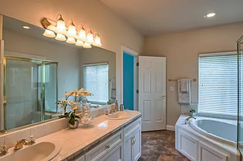 431 River Park Dr, Redding, CA 96003 photo 12