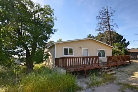 16149 Stone St, Redding, CA 96001 photo 3
