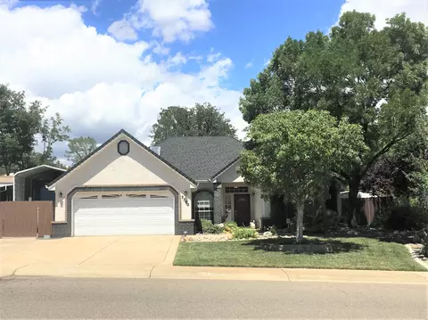 5702 Constitution Way, Redding, CA 96003 photo 2