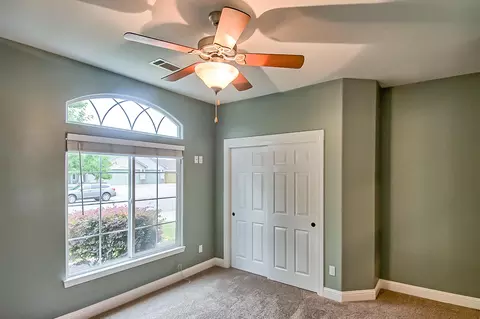 634 Casa Buena St, Redding, CA 96003 photo 18