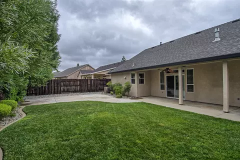 634 Casa Buena St, Redding, CA 96003 photo 30