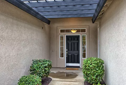 634 Casa Buena St, Redding, CA 96003 photo 5