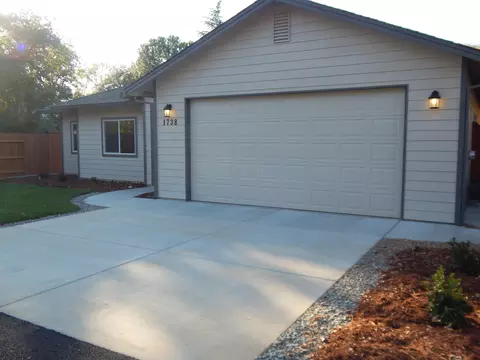 1738 Mill St, Anderson, CA 96007 photo 3