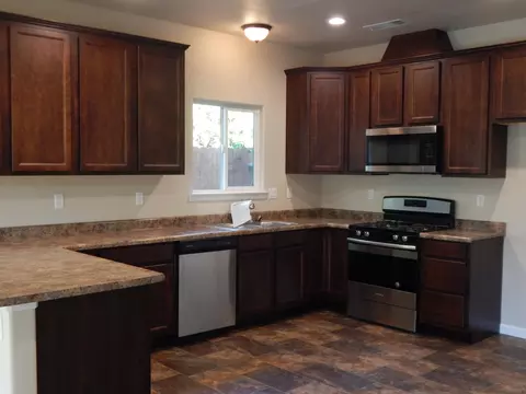1738 Mill St, Anderson, CA 96007 photo 9