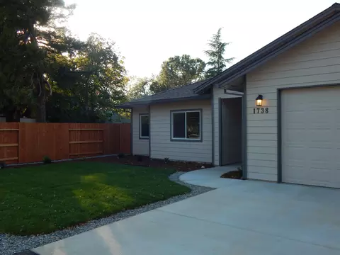 1738 Mill St, Anderson, CA 96007 photo 4