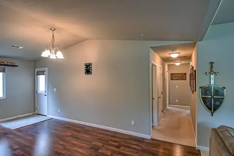 3245 Bridgewater Ct, Redding, CA 96003 photo 4