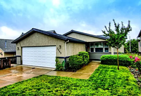 3245 Bridgewater Ct, Redding, CA 96003 photo 1
