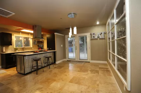 2086 Alden Ave, Redding, CA 96002 photo 2