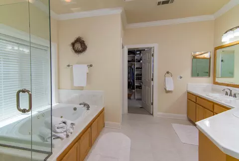 8019 Sawwood Ct, Redding, CA 96001 photo 10