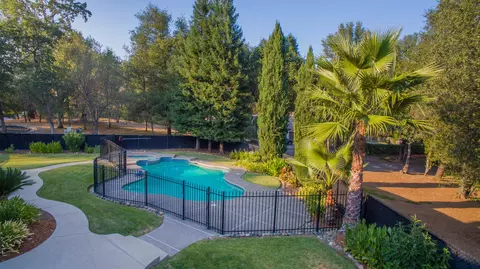 8019 Sawwood Ct, Redding, CA 96001 photo 14