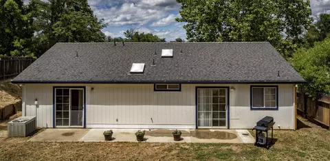554 Springer Dr, Redding, CA 96003 photo 16