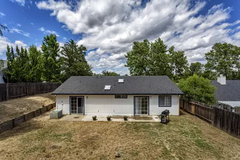 554 Springer Dr, Redding, CA 96003 photo 15