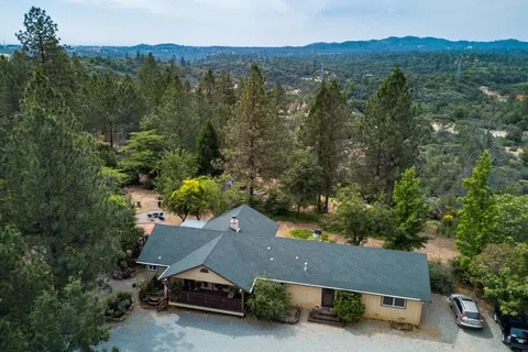 16249 North St, Redding, CA 96001 photo 3