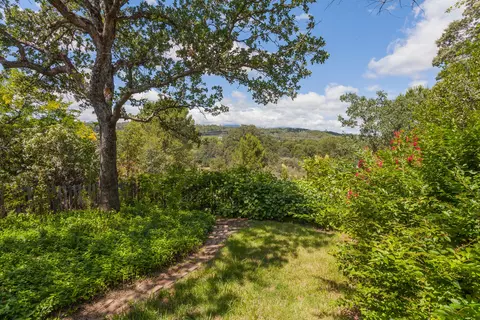 1780 Ridge Dr, Redding, CA 96001 photo 25