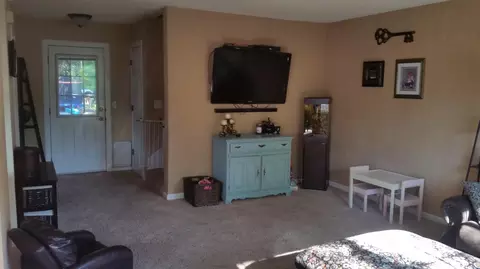3767 Pegasus St, Redding, CA 96002 photo 4