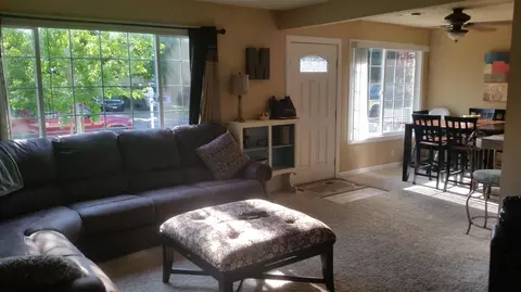 3767 Pegasus St, Redding, CA 96002 photo 3