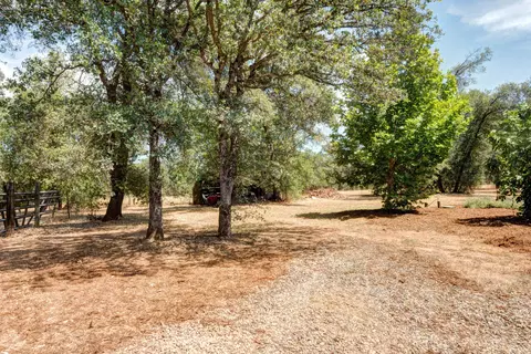10637 Green Oaks Ln, Redding, CA 96003 photo 64
