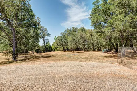 10637 Green Oaks Ln, Redding, CA 96003 photo 65