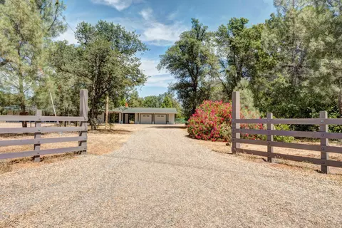 10637 Green Oaks Ln, Redding, CA 96003 photo 62
