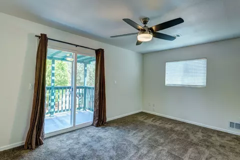 10637 Green Oaks Ln, Redding, CA 96003 photo 33