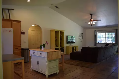 584 Sykes Ave, Red Bluff, CA 96080 photo 9