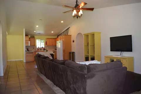 584 Sykes Ave, Red Bluff, CA 96080 photo 10
