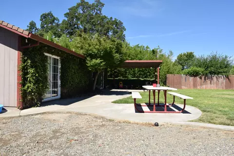 584 Sykes Ave, Red Bluff, CA 96080 photo 31