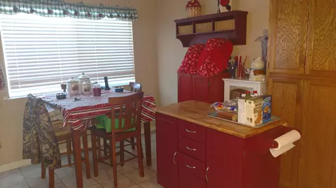 1330 Hemlock Ave, Anderson, CA 96007 photo 8