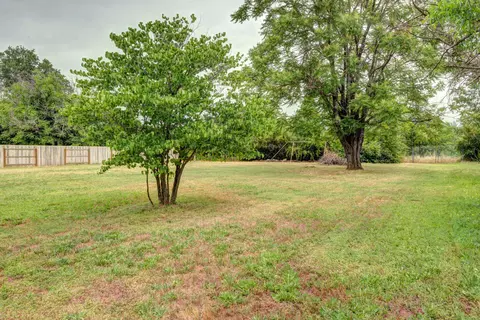 11367 Hawley Rd, Redding, CA 96003 photo 3