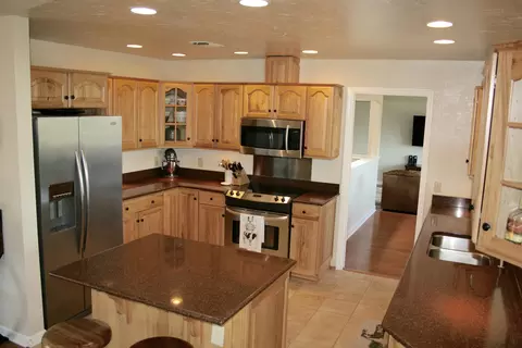 6384 Double K Dr, Anderson, CA 96007 photo 12