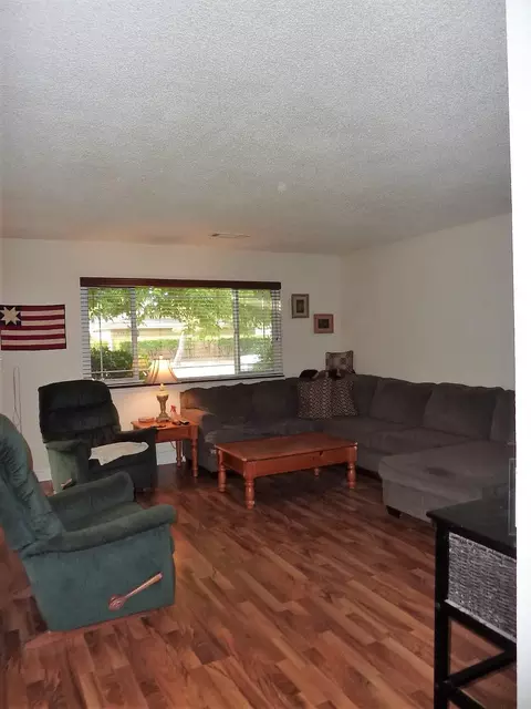 2357 Wilson Ave, Redding, CA 96002 photo 4